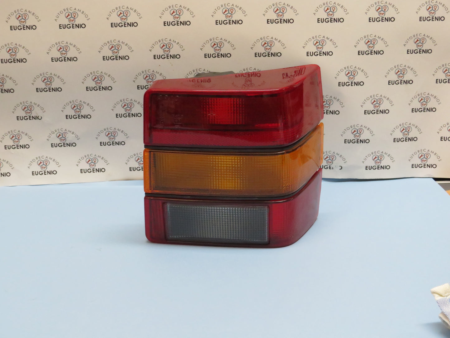 TULIPA POSTERIOR DERECHA SEAT IBIZA I