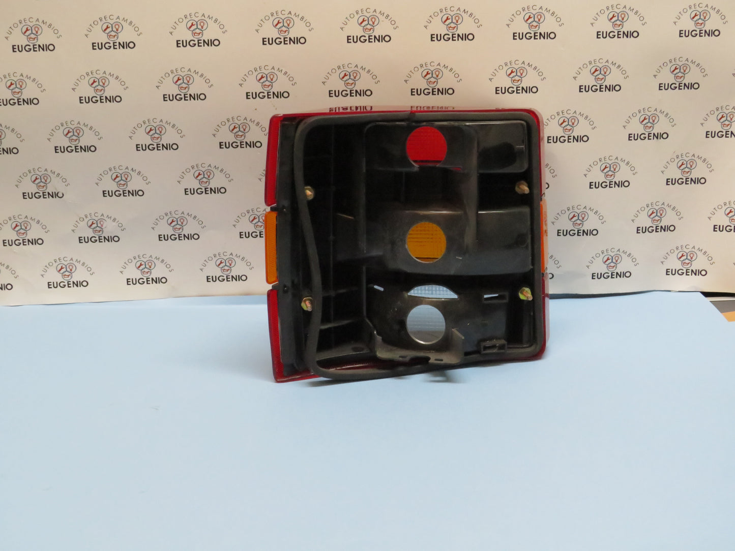 TULIPA POSTERIOR DERECHA SEAT IBIZA I